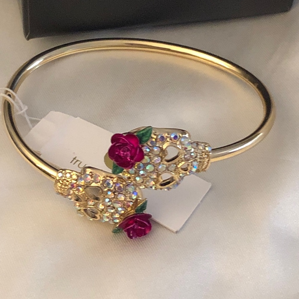 True To Form Gold Tone Crystal Encrusted Skull Bypass Bangle Bracelet NWT & Box